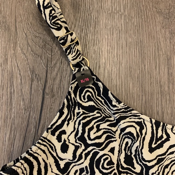 NWT La Senza bathing suit - Picture 2 of 7